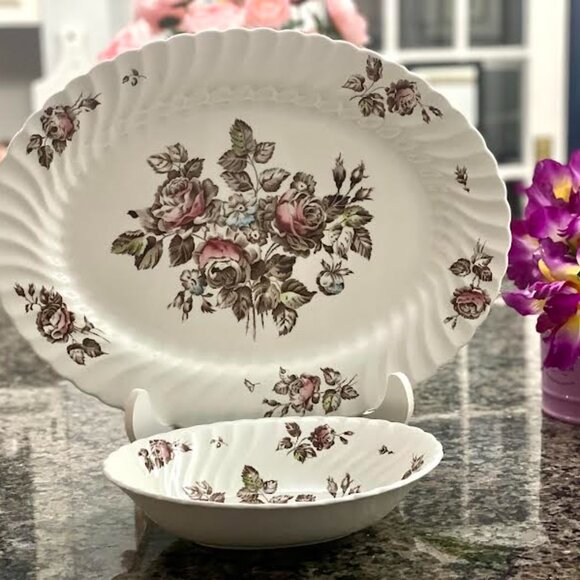 Vintage Johnson Brothers Serveware Platter and Bowl English Ironstone Dinnerware - Picture 11 of 14